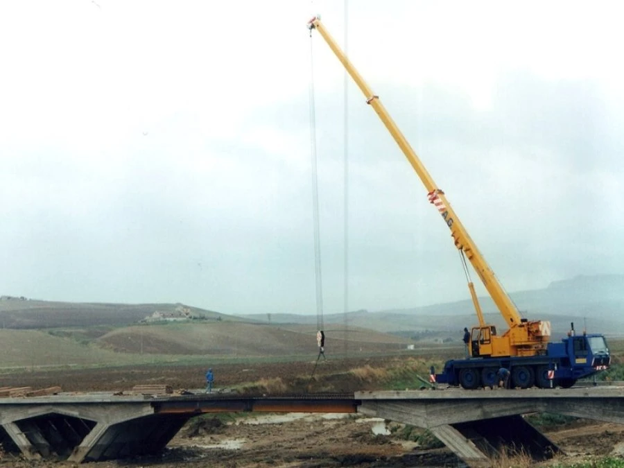 Ponte su Dittaino