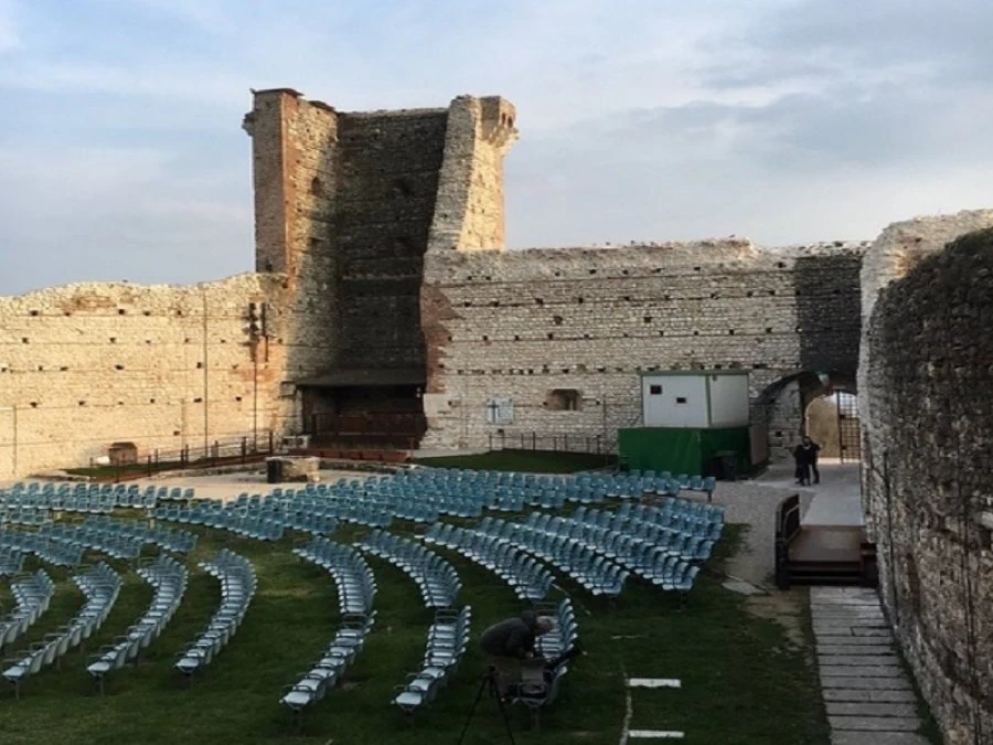 Riqualificazione Castello Romeo a Montecchio